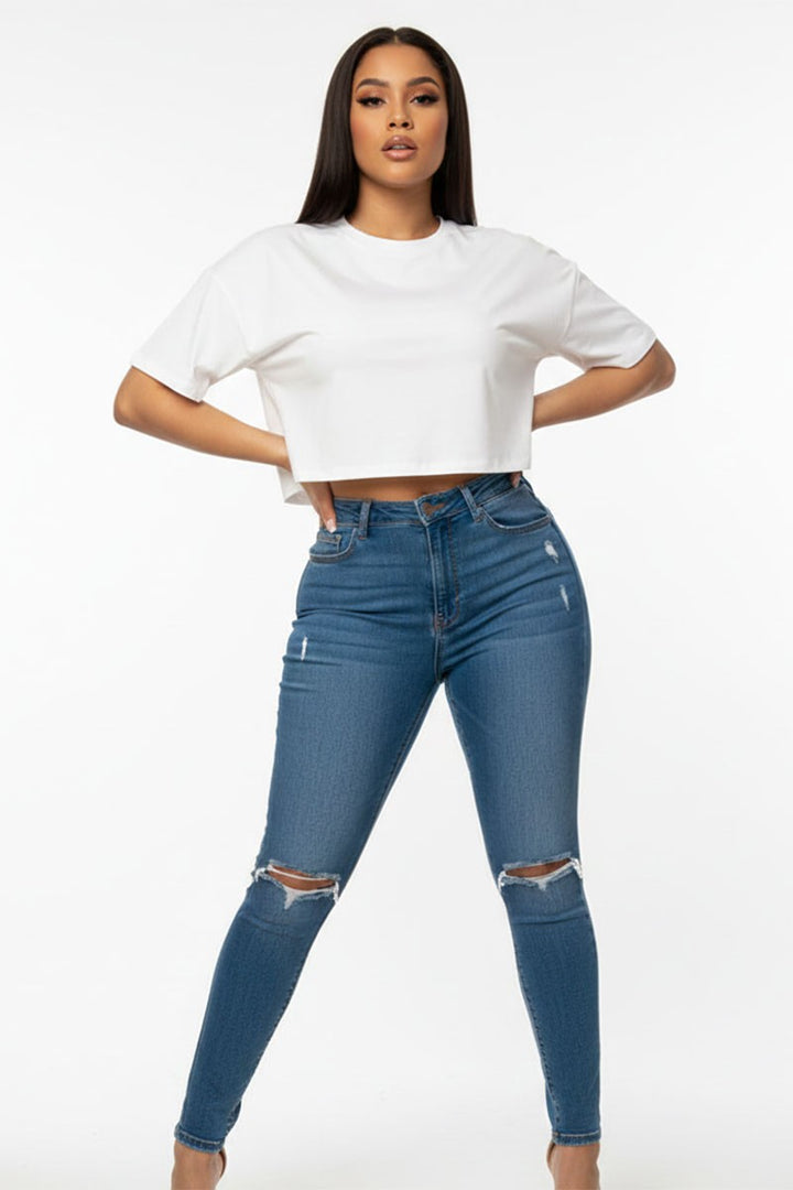 Oversized crop tee in white — front view